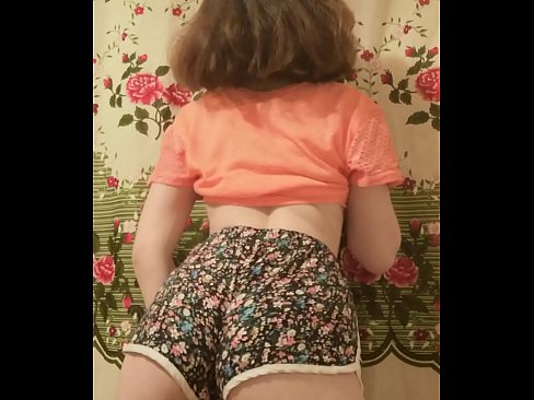 ❤️ Сексуальна молода красуня знімає шорти на камеру ️ Домашнє порно на uk.redpornpictures.ru ☑