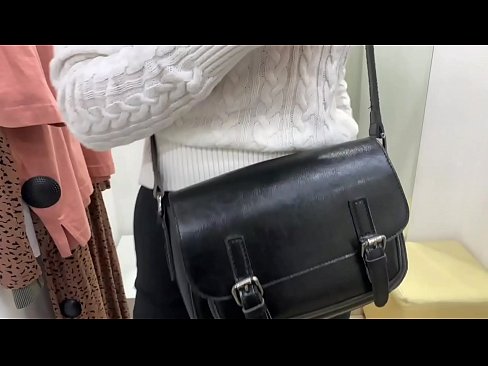 ❤️ Публічна мастурбація молодої сучки FeralBerry фалоімітатором у примірочній ️ Домашнє порно на uk.redpornpictures.ru ☑